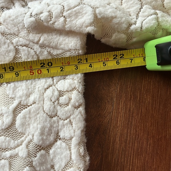 BNWOT Maurices classy off white lined floral top - Picture 11 of 15